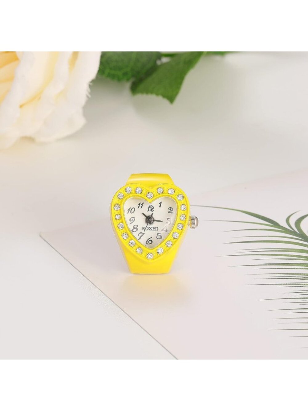 Unisex Yellow Analog Quartz Easy Read Adjustable Modern Heart Finger Ring Watch - Picture 4 of 6